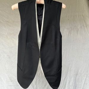 Helmut Lang chic vest